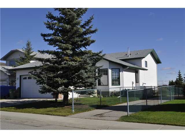 I have sold a property at 422 MEADOWBROOK BAY SE in Airdrie
